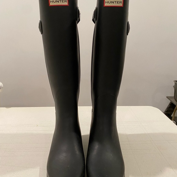 Women’s Black Hunter Rain Boots - Picture 3 of 3